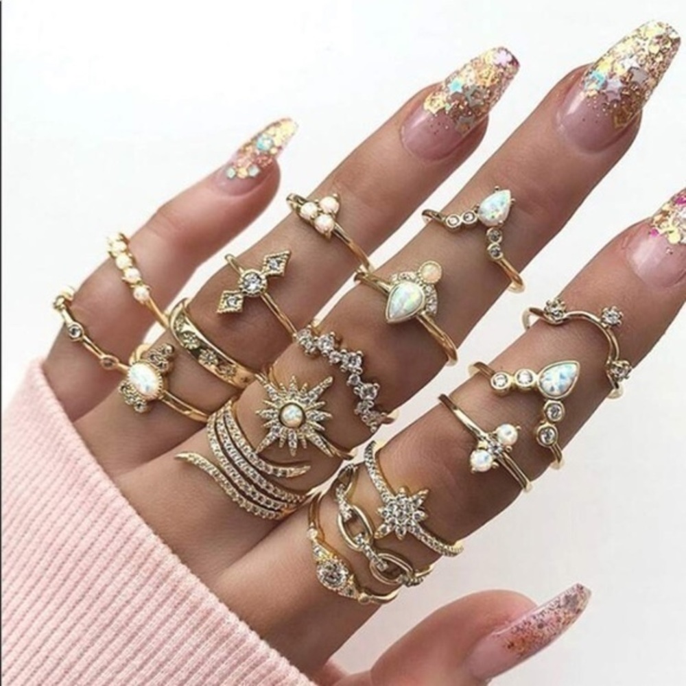 3/$30 💛 Boho Gold Ring Set